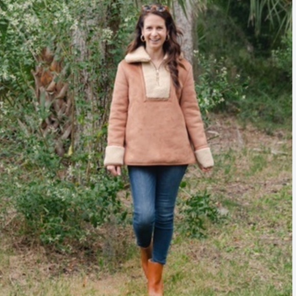 Tuckernuck | Stella Sherpa Jacket |
Suede Shearling 1/4 Zip Popover | Sz Small - Picture 3 of 5